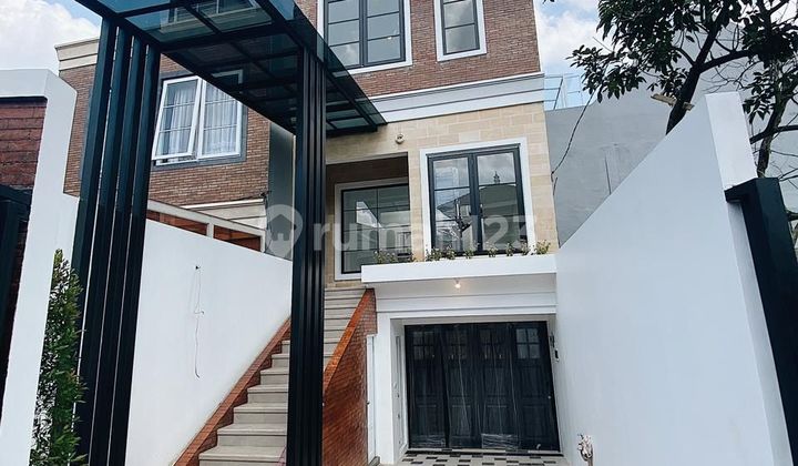 Rumah Baru Sangat Modern Minimalis Dengan Lingkungan Asri Di Bintaro. Rumah Baru Sangat Modern Minimalis Dengan Lingkungan Asri Di Bintaro.