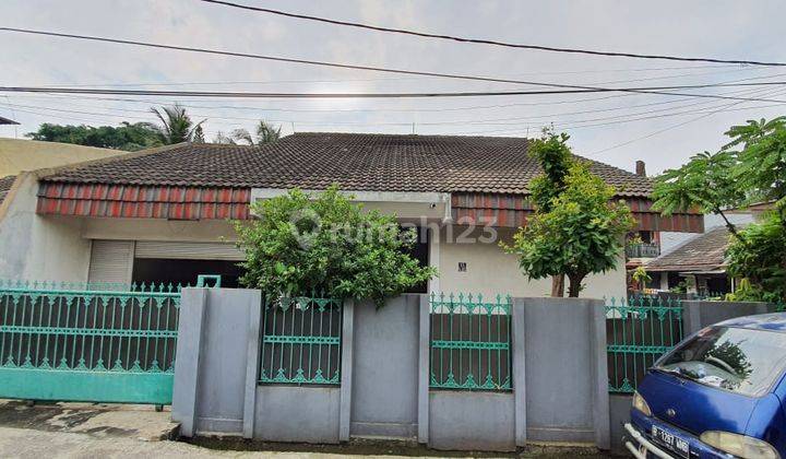 Rumah Luas Hook di Kedaung Ciputat  1