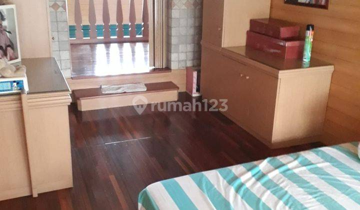 Dijual Cepat Villa Istana Bunga Lembang Bandung 2