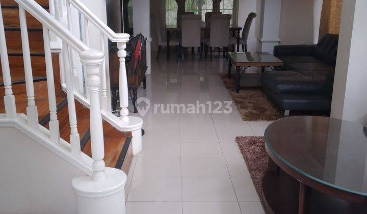 Disewa rumah cantik full furnised 2 lantai daerah lippo karawaci 2