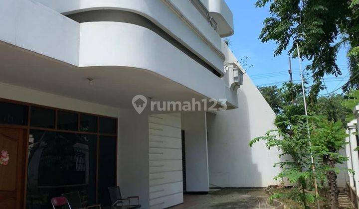 Rumah siap huni di Dharmahusada Indah Surabaya Timur 2