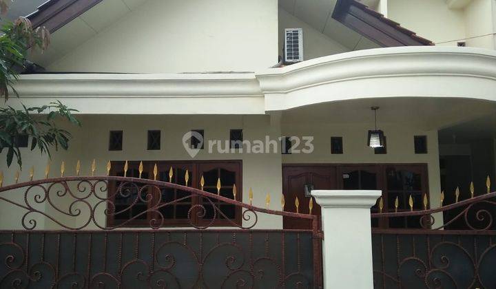 Rumah Strategis Tebet Timur Dijual Cepat. Dekat Tebet Eco Park. 2