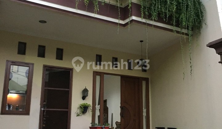Rumah Kokoh Bagus Modern 2 Lt Strategis 5 menit ke Gerbang  Tol 2