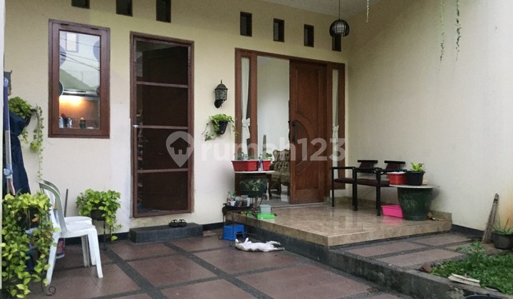 Rumah Kokoh Bagus Modern 2 Lt Strategis 5 menit ke Gerbang  Tol