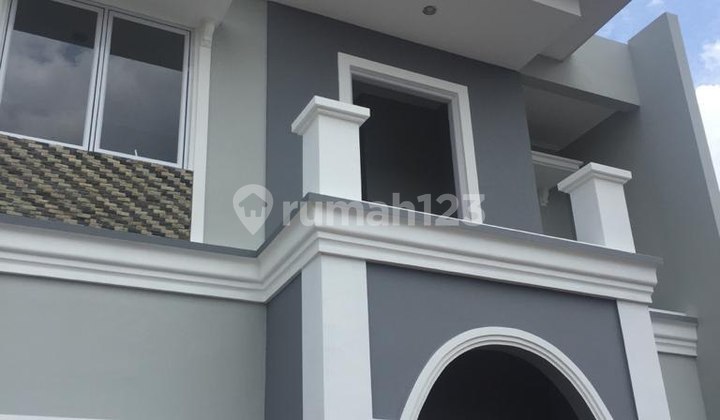 Rumah Cluster Exclusive Design Clasic Material Premium dlm perumahan Jatiwaringin dekat tol pondok Gede 2