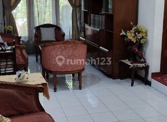 Rumah Dijual Cepat di Jalan Surya Sumantri Tengah Kota Bandung 2