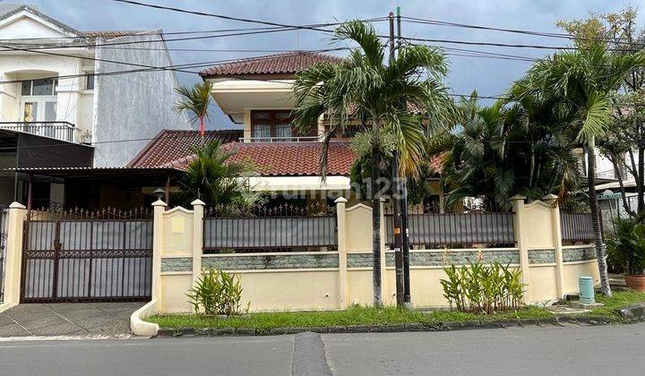 Rumah Mewah di Taman Semanan Indah, hook, Furnished 1