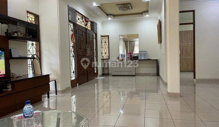 Rumah Mewah di Taman Semanan Indah, hook, Furnished 2