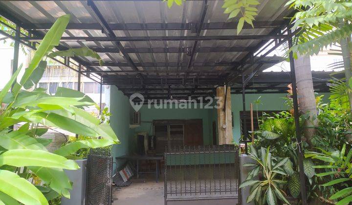 Rumah di Jalan Sungai Sambas, Kebayoran Baru – Jakarta Selatan 1