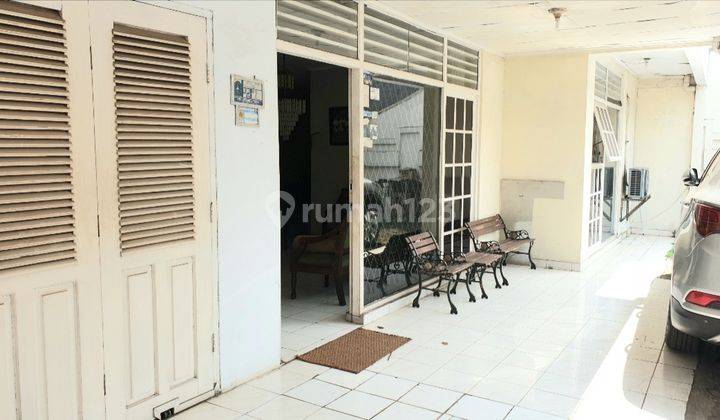 Rumah 2 Lt. Masih Layak Di Kebayoran Lama Jakarta Selatan 1