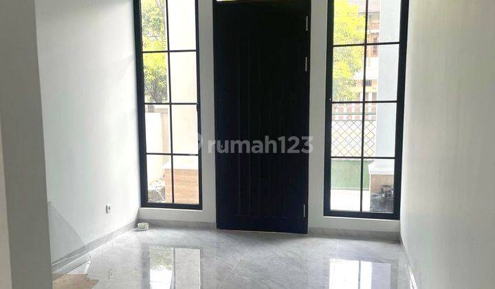 Rumah Lux Di Perumahan Batununggal Indah 2