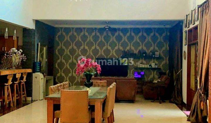 Rumah home stay mewah di pasar Kliwon Solo plus furnish 2