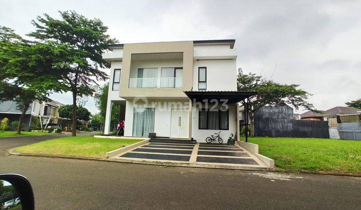 Rumah Bangunan Modern di Alam Sutera. 1