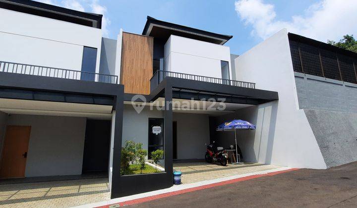 Jual Rumah Minimalis Nyaman Setraduta Bandung, Jawa Barat 1