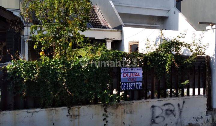 Rumah Tua Kelapa Hijau Jakarta Timur 1