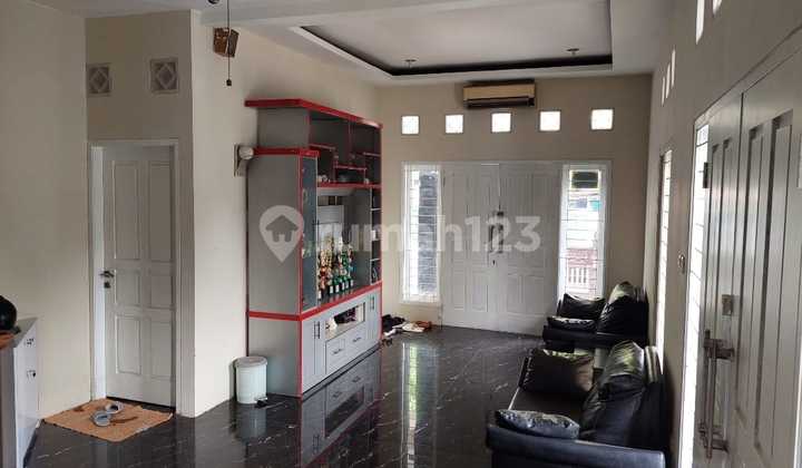 Rumah Hook 3 Lantai di Komp. Hii, Nego Sampai Deal 1