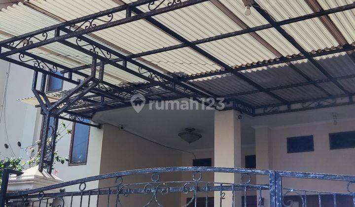 Rumah  3 Lantai Di Lingkungan yang Tenang dan Nyaman di Rawamangun 2