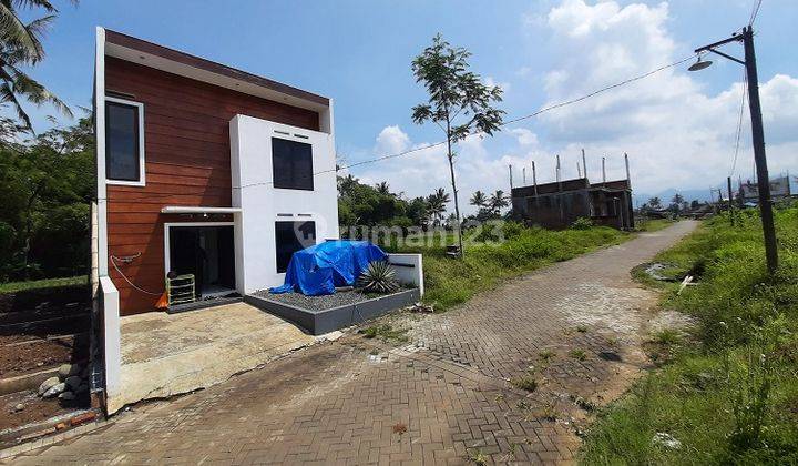 Rumah 2 lantai di Sumberpasir Pakis Malang dijual cepat Murah B.U 2