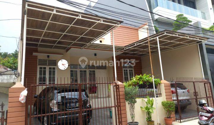 Rumah bagus siap huni terawat di Kelapa gading 1