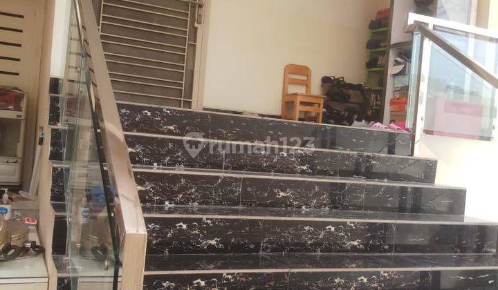 Rumah Taman Surya 5 Bagus Dan Siap Huni 3 Lantai SHM Dekat Taman  2