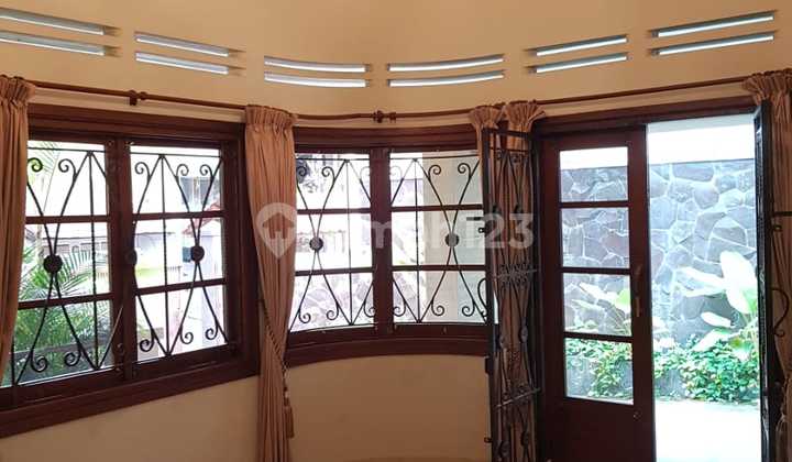 Rumah Terawat Sayap Dago blkg Borromeus Bangunan Belanda 2