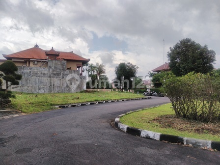 Tanah bentuk ngantong peruahan elit teras ayung