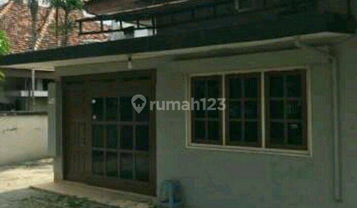 Rumah Tua hitung tanah, jalan depan 4 mobil lebih , matraman dalem, jakarta timur . 2