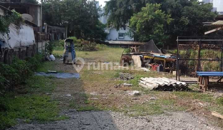 C1 Zone Commercial Land on Jl. Wolter Monginsidi, Kebayoran Baru