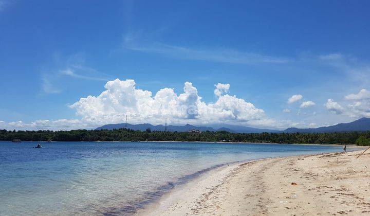 1,48 hectare FREEHOLD Beachfront Land at Pantai Sire Lombok 2