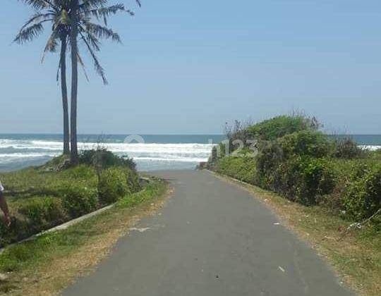 9,5 hectare Oceanfront FREEHOLD Land at Beraban 2