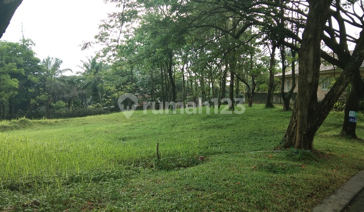 Ready-to-build plot in Sentul City, an Exclusive, Lush, and Comfortable Area. Ready-to-build plot in Sentul City, an Exclusive, Lush, and Comfortable Area.