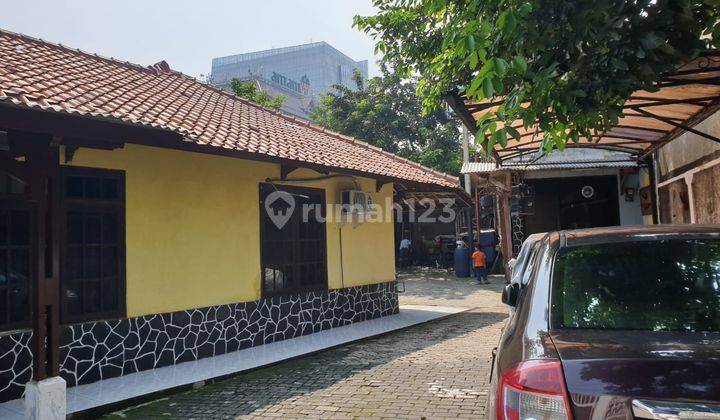 Lokasi Strategis Berdampingan dengan Gedung Antam 1