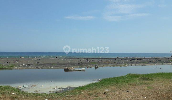 Beachfront 1,9 ha at Lebih Beach, Close to Bali Safari and Komune 2