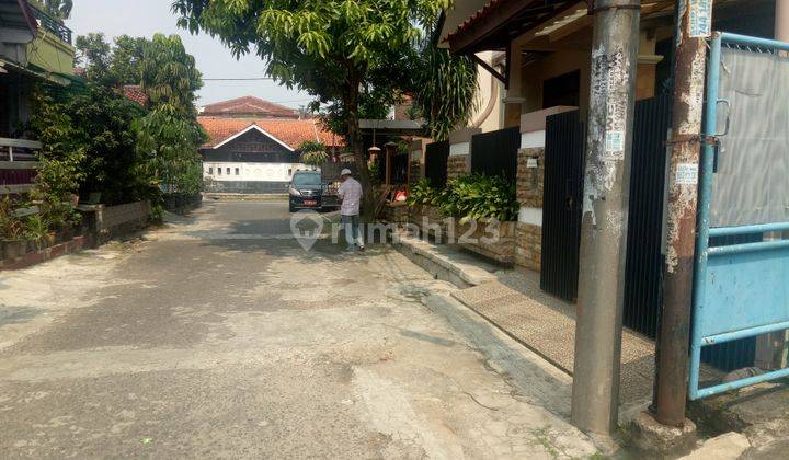 Rumah hitung tanah, di kavling di komplek Bapenas 2