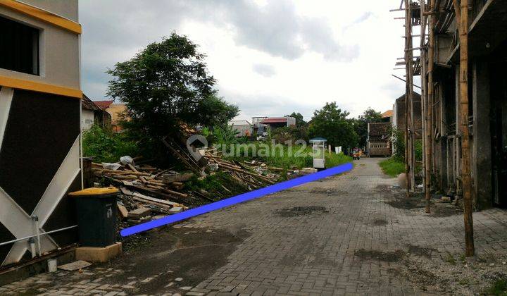 Tanah Kering sdh di urug di UMS Solo 1