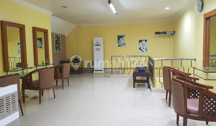 Jual Bangunan dan Tanah , Strategis , Area Kebayoran Baru Jual Bangunan dan Tanah , Strategis , Area Kebayoran Baru