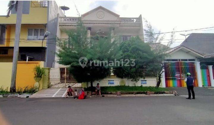 Tanah Beserta Bangunan Mewah di Citra Garden, Jakarta Barat 1