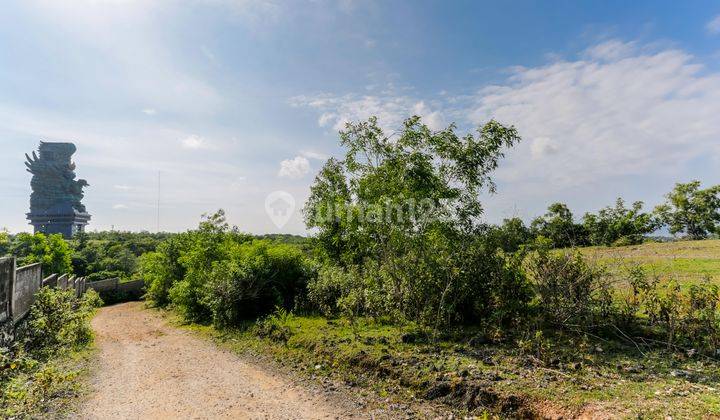 tanah di belakang GWK dengan view pantai dan airport 2