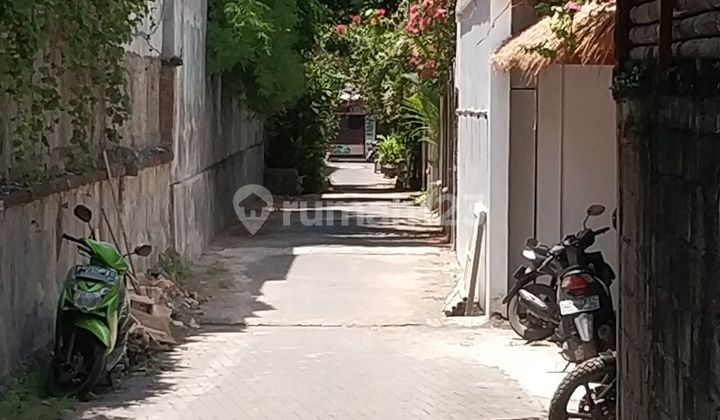 Land Prime Location Central Seminyak. Dekat ke Restaurant, Shopping, Artshop, Supermarket.