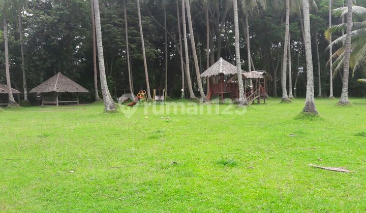 Di  kavling lokasi pinggir jalan Raya, sangat strategis, Anyer, Cilegon , Banten