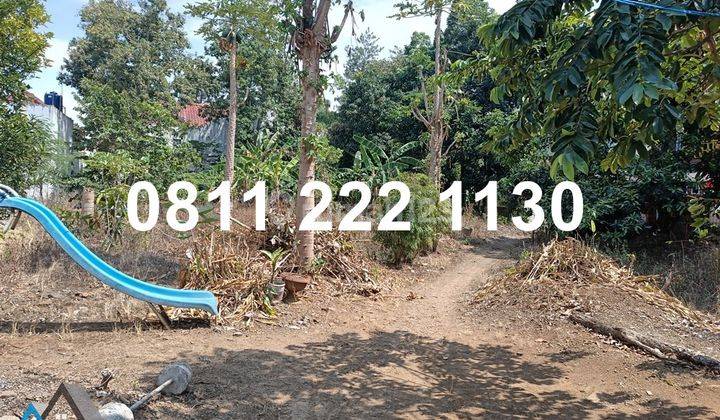 Tanah di Tirtasari – Sarijadi. Kotak 51x22. Diapit rumah, Kontur datar rata. Bisa jadi 6 rumah. 2