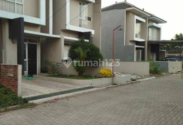 Tanah di cluster elit dkt margacinta logam lbr 7mtr 2