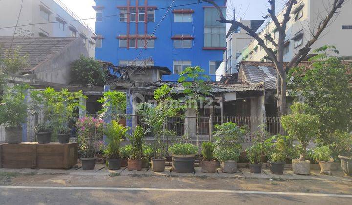 Rumah Tua Hitung Tanah ,lokasi Ok di Cempaka Putih 1