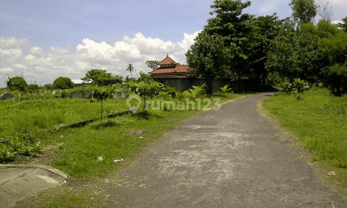 beach front land very quiet location on ketewel beach 2