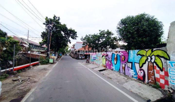 TANAH CANTIK ... UNTUK INVESTASI ..LOKASI STRSTEGIS JALAN BESAR BISA UNTUK TEMPAT TINGGAL.. Di BANGUN RUKO... DAN TEMPAT USAHA 2