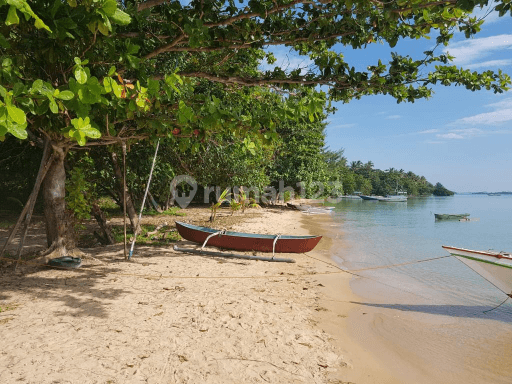 Tanah pinggir pantai bagus strategis di karimunjawa 1