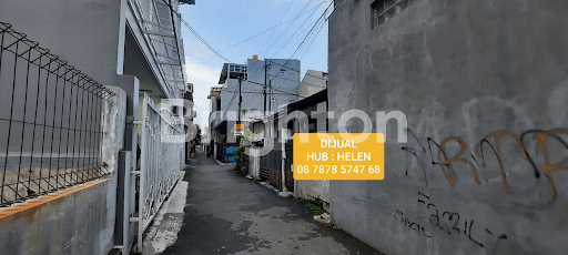 RUMAH TUA HITUNG TANAH DI TANJUNG DUREN JAKARTA BARAT 1