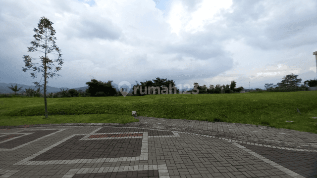 Kavling Eksklusif View Danau dan Gunung, Kota Baru Parahyangan, Bandung 2