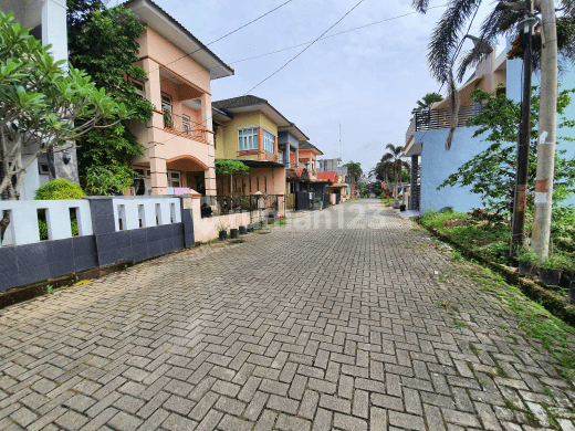 Tanah dalam komplek row jalan 9 meter UK 7x17 dekat Medan Johor