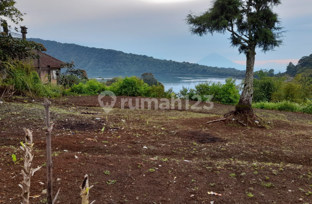 Tanah Bedugul view Lake Beratan near Bali Handara Golf Tanah Bedugul view Lake Beratan near Bali Handara Golf